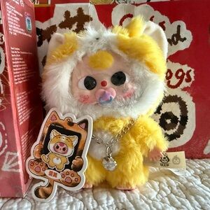 🔥 Fire Sale 🔥
Baby Three Cats & Dogs Blind Box Confirmed: Yolk Paci & Crazy Eyes